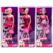 Sfilata di moda Sofia in abito rosa baby in 3 varianti