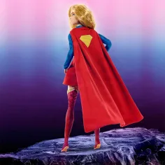 Barbie: Supergirl bambola edizione da collezione - Mattel immagine 4