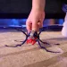 Hex Bots: Skitter Bot robot ragno interattivo – blu-rosso - Spin Master immagine 3