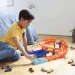 Hot Wheels: Pista da corsa a doppia corsia con 2 auto da corsa - Mattel immagine 6