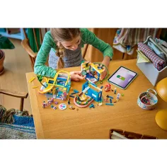 LEGO® Friends: Clubhouse di Heartlake City (42689) immagine 10