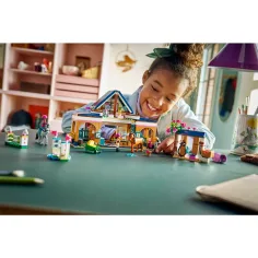 LEGO® Friends: Maneggio e scuola di equitazione (42688) immagine 8